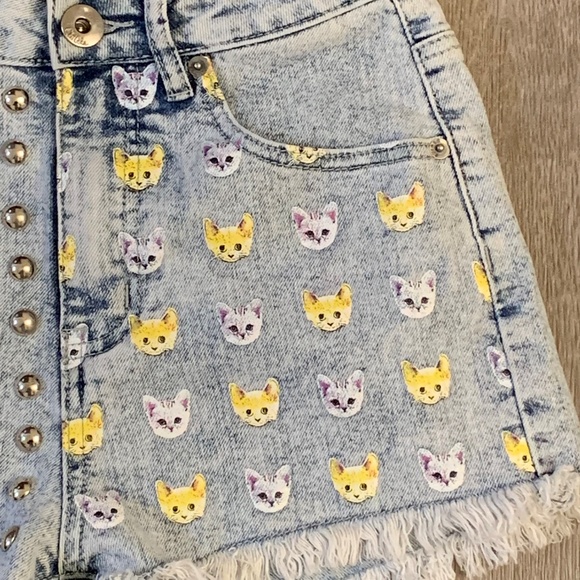 ChiOle Denim Jeans Studs and Kitties - Picture 3 of 9